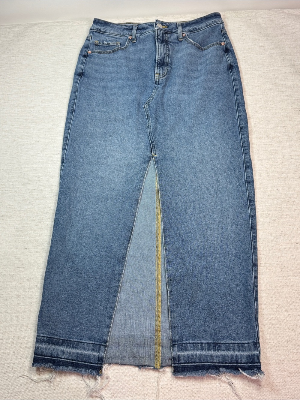 Express women’s size 6 Blue Denim Maxi Skirt with Front Slit released frayed hem